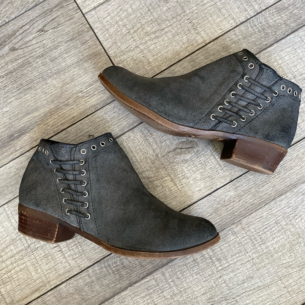 Minnetonka Brenna Boot 8.5